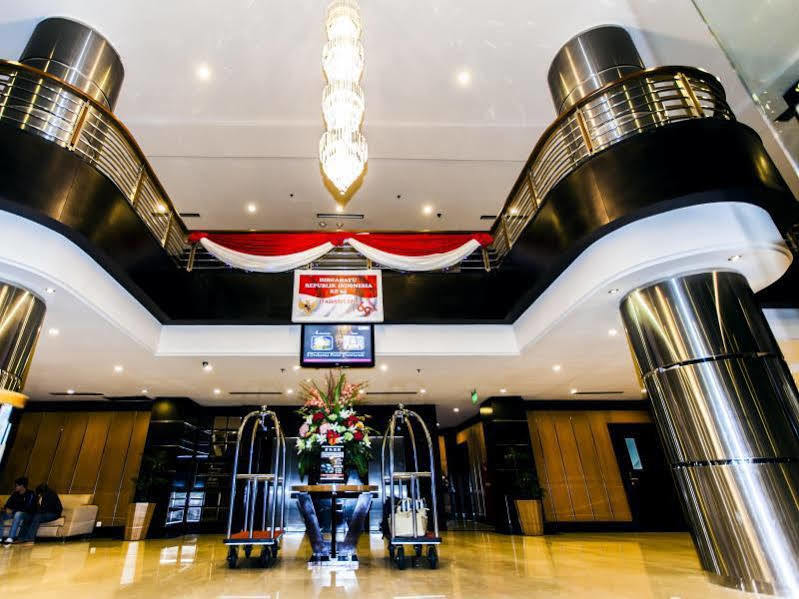 Orchardz Industri Kemayoran Hotel 4*