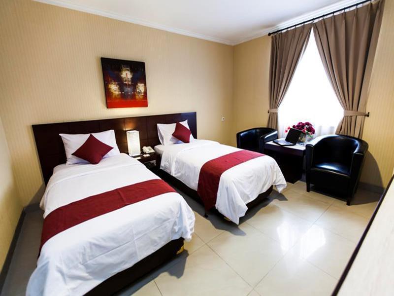 होटल Orchardz Industri Kemayoran 4*